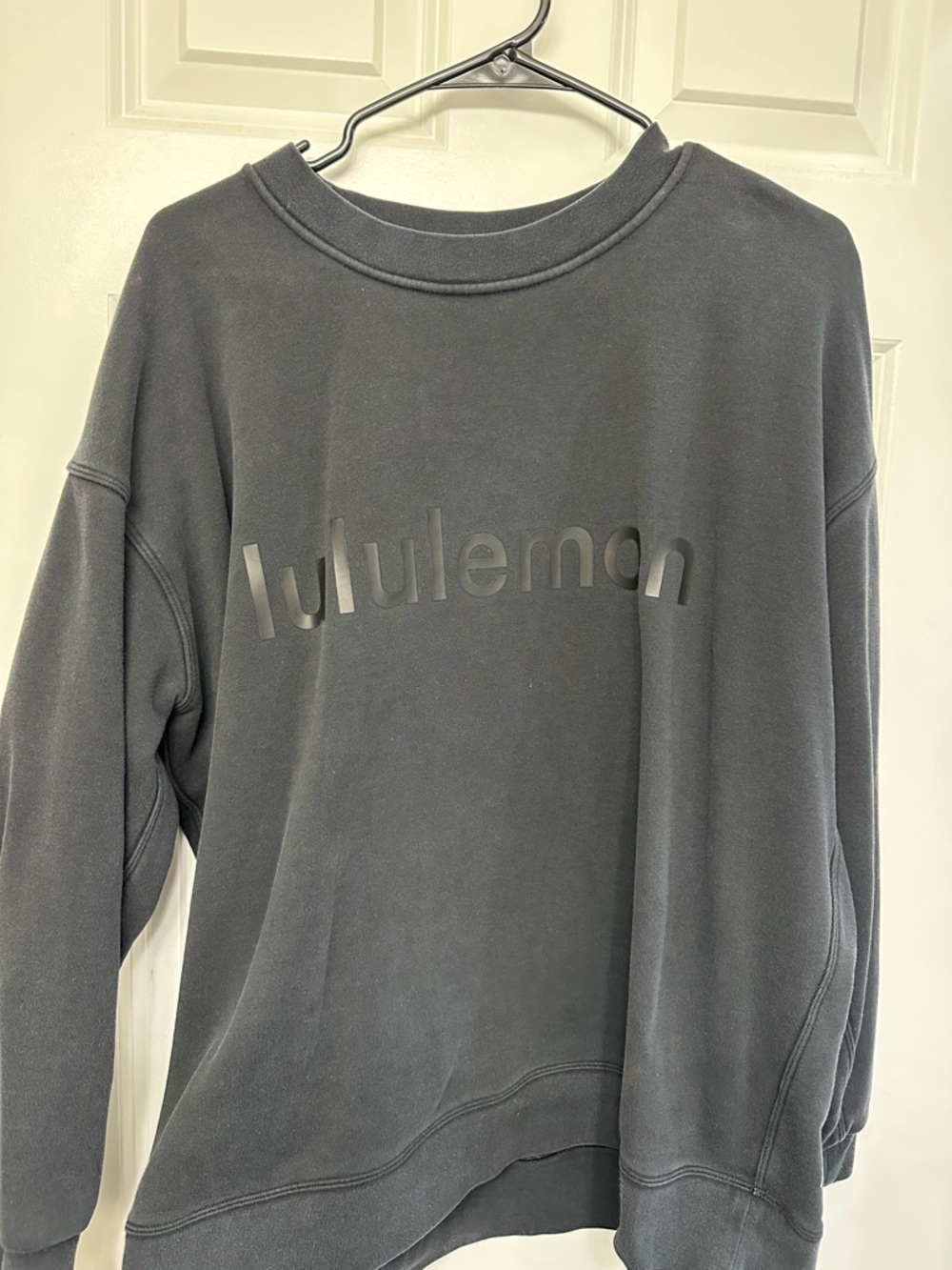 Lululemon Black Crewneck Sweatshirt